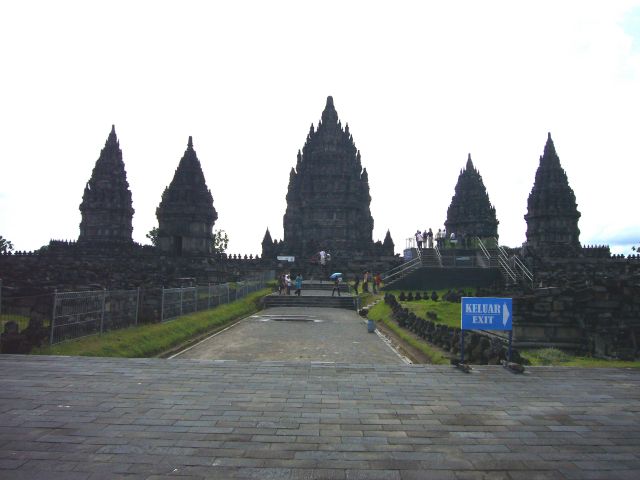 207-1_640.jpg(38187 byte)